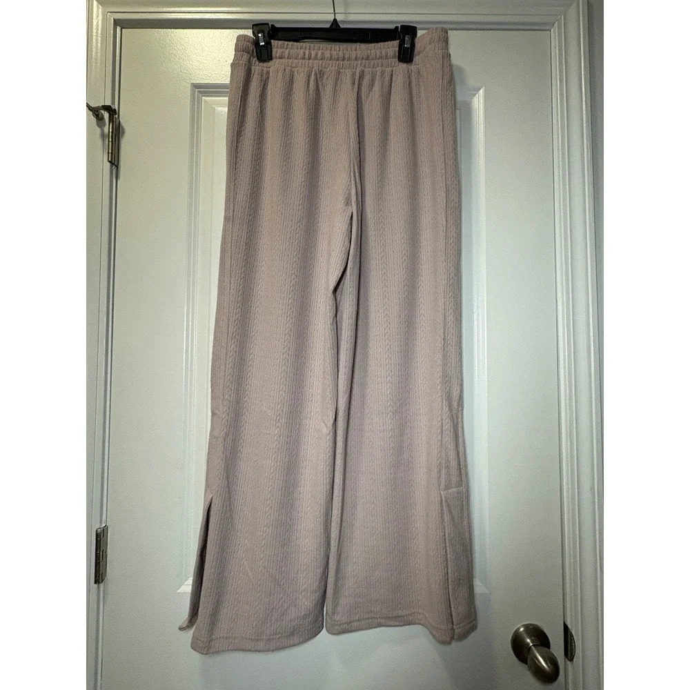 Cupcakes and Cashmere‎ NWT Mauve Cable Knit Lounge Set - Size M